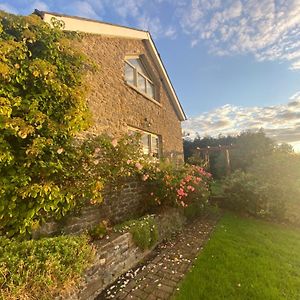 Llanwrda Pippin Lodge Exterior photo