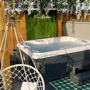 הוילה Ballymagan The Garden Pod With Private Hot Tub Exterior photo