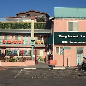 מורו ביי Bayfront Inn Exterior photo