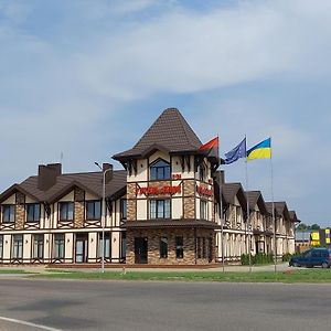 מלון Radekhov Lijnica Exterior photo