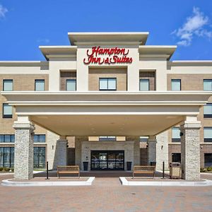 Hampton Inn & Suites Detroit/וורן Exterior photo