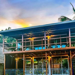 קרנרו Suites Bocas Del Toro Exterior photo