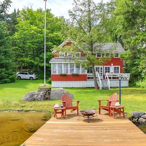 Stratford Authentic 1912 Adirondack Lake Camp With Fire Pit Exterior photo