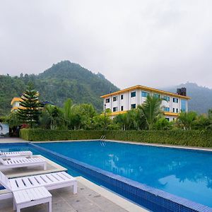 Makaising Siddhartha Riverside Resort, Chumlingtar Exterior photo