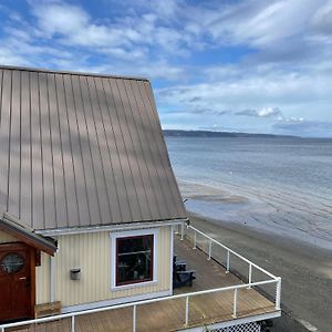 לנגלי Whidbeybeachhouse, An Oceanfront Getaway On A Private Beach Exterior photo
