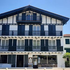 Saint-Pée-sur-Nivelle Hotel Trinquet Exterior photo