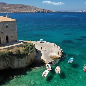 הוילה Agios Georgios Minas Cozy Cliff Tower W/ Breathtaking Sea Views Exterior photo