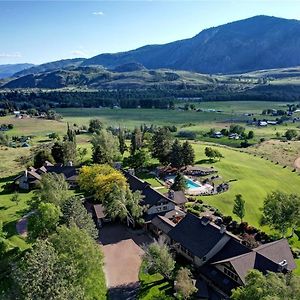 Twisp Casia Lodge And Ranch Exterior photo