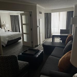 רוזמונט Chicago Marriott Suites O'Hare Exterior photo