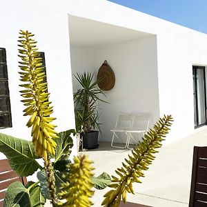 אלמריה Kintsugi Villa Exterior photo