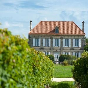 הוילה Cézac Lovely Chateau 25 Min From Bordeaux Exterior photo