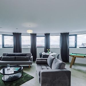 מנצ'סטר Stylish Apartment, Sleeps 6, Pool Table, Smart Tvs, Parking Available Exterior photo