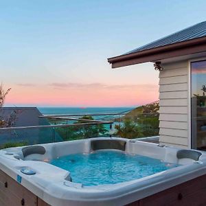 כרייסטצ'רץ' Sea View Paradise With Hot Tub Exterior photo