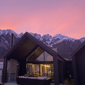הוילה פרנקטון Luxury Alpine Retreat With A Hot Tub Exterior photo