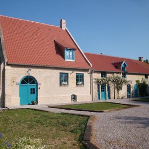 הוילה Quaëdypre Gite De Charme Avec Jardin, Equipe Pour Familles Et Bebes, A 15Km De Dunkerque Et 3Km De Bergues - Fr-1-510-170 Exterior photo