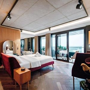 דירות לוקסמבורג Designer Luxury Penthouse With Dedicated Concierge Exterior photo