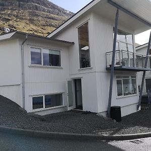 דירות Klaksvík Amazing Sea And Mountain View Exterior photo