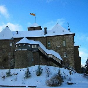 אטנדורן Hotel Und Restaurant Burg Schnellenberg Exterior photo