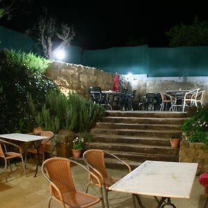 מלון Buera Hostal La Fuente Exterior photo