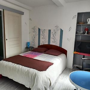 דירות Chambre Pour 2 Personnes A Formigny Rdc Exterior photo