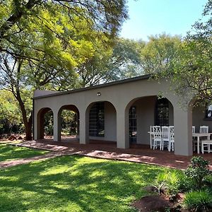 Rayton Featherwood Farm & Nyala Lodge Exterior photo