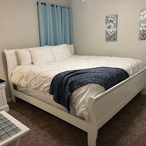 לייק צ'ארלס All-Inclusive Long Stay Comfort With 2 King Beds Exterior photo