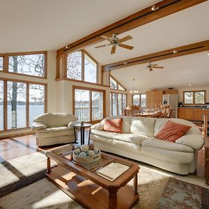 Woodland Beach Lakeside Michigan Retreat With Boat Dock And Fireplace Exterior photo