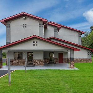 Red Roof Inn מנספילד Exterior photo