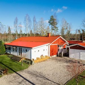 Ingelstad  Cozy 10 Bed Holiday Villa Surrounded By Nature Exterior photo
