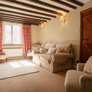 Rossett Well Decorated & Traditional Cottage On Wales England Border - Sleeps 7 Exterior photo