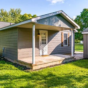 Daleville Pet-Friendly Indiana Home With Porch, Near Downtown! Exterior photo