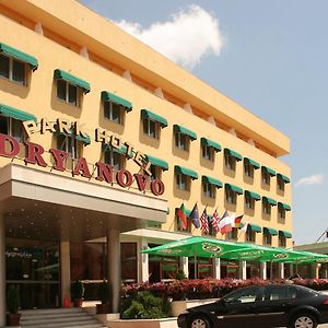 Park Hotel דריאנובו Exterior photo