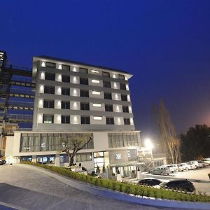 טראמו Park Hotel Sporting Exterior photo