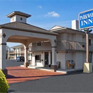 מוריסטאון Parkway Inn Exterior photo