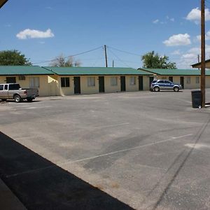 Thatcher Hwy Express Inn And Suites Exterior photo