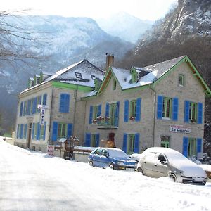 מלון לארונס Auberge La Caverne Exterior photo