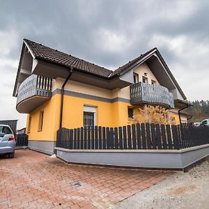 Škofljica Apartment Zelimlje Exterior photo