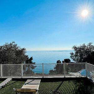 ונטימיגליה Ibiza Style Bungalows With Sea Views In Balzi Rossi Exterior photo
