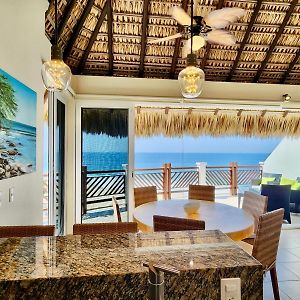 פוארטו אסקונדידו Beachfront In A Peaceful Resort 8Mi From Puerto Escondido Exterior photo