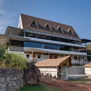 Punalur Thenmala Ecoresort - The First And The Best Exterior photo