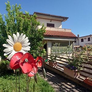 דירות טיבולי Alloggio Turistico Blu Exterior photo