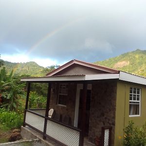 מאריגוט River Splash Cottage Exterior photo