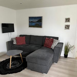 Sørvágur Cosy Groundfloor Apartment Exterior photo