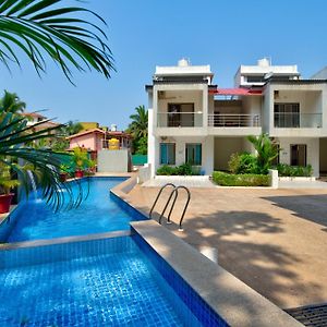 Luxury 3Bhk Villa With Swimming Pool In קנדולים Exterior photo