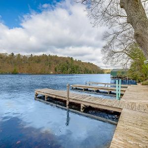 Newaygo Croton Pond And Muskegon River Cottage With Boat Docks Exterior photo
