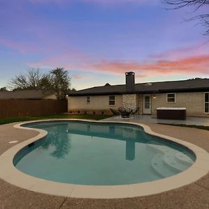 נורת' ריצ'לנד הילס Texas Designer Home With Private Hot Tub And Pool Exterior photo