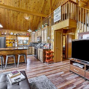 רפיד סיטי Modern Black Hills Cabin With Loft And Wraparound Deck Exterior photo