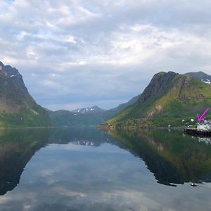 Fjordgard Segla Guesthouse - With View Of Fjord Exterior photo