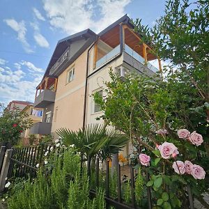 אוהריד Apartments Stavreski Exterior photo