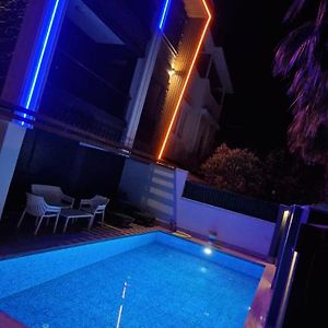 באלאק Peaceful Holiday Villas-Luxury-Jacuzzi-Sauna Exterior photo